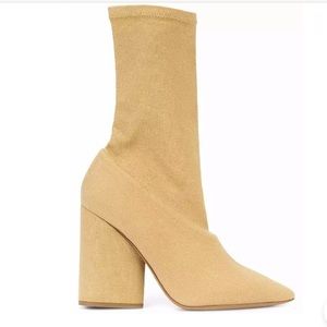 BRAND NEW tan canves bat boot YEEZY